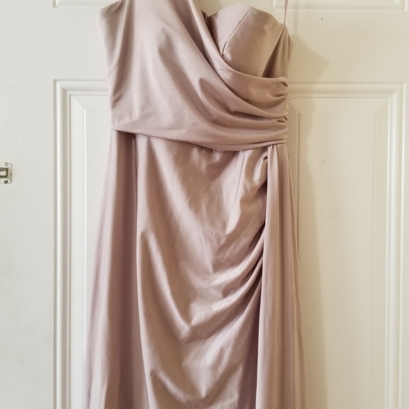 Portia and Scarlett Women’s Gown Sz 4 - Picture 13 of 16